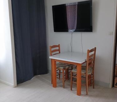 Vichy Apartment | Le petit Duchon