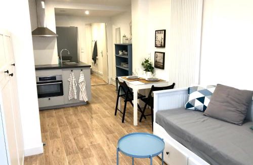 Velizy-Villacoublay Apartment | Le Petit Ekrin des Ursines