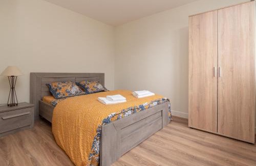 Montcenis Apartment | Le Pied à Terre de Montcenis - Appt avec parking privé
