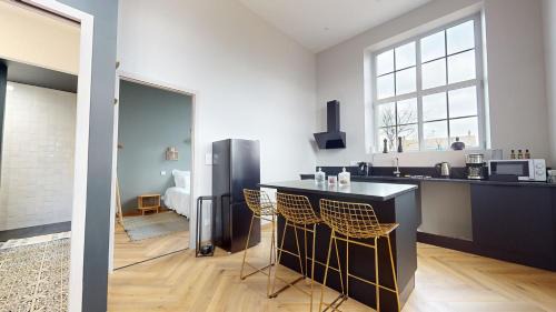 Paroisse Notre-Dame Apartment | Le porte plume