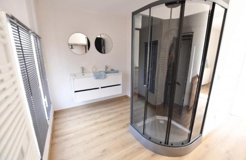 Le Puley House | Le Puley est un petit village paisible situé au cœur de la Bourgogne.