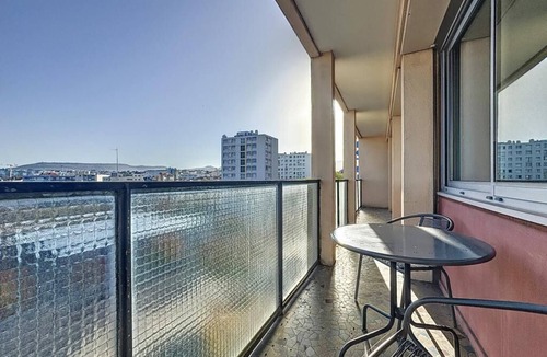 La Gare Apartment | Le quai 52 - Spacious & Bright & Railway Station