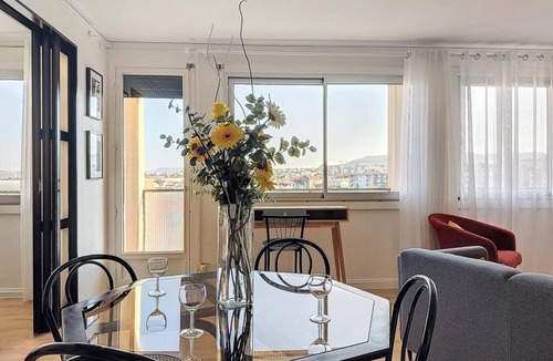La Gare Apartment | Le quai 52 - Spacious & Bright & Railway Station