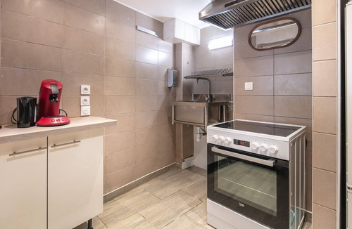 Saint-Geoire-en-Valdaine Apartment | Le Refuge de Valdaine - Joli studio climatisé