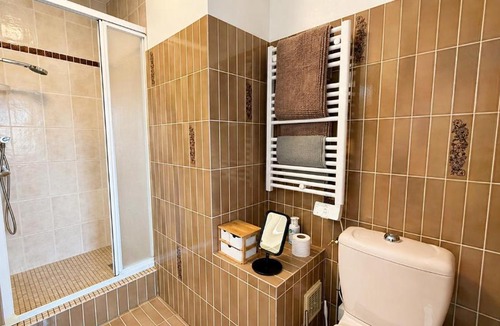 Charnay-les-Macon Apartment | Le Refuge des Vignes 4pers famille parking vue