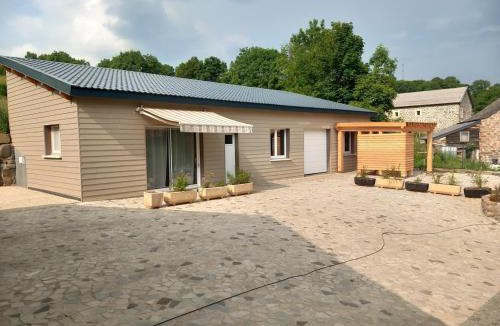 Saint-Front Ski Chalet | Le "Refuge" douillet, chaleureux, massages bien-être