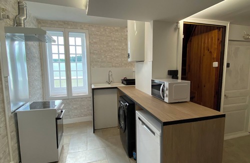 Sermizelles House | Le Refuge du Jardin de l'Impériale (sleeps 5), garden (600 m²), barbecue, ping pong