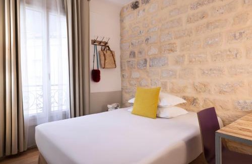 Quartier de Rochechouart Hostel | Le Regent Montmartre by Hiphophostels