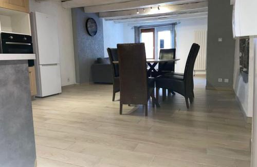 La Roche-sur-Foron Apartment | Le Rochois, T3 au centre - idéal pour une famille ou 2 couples
