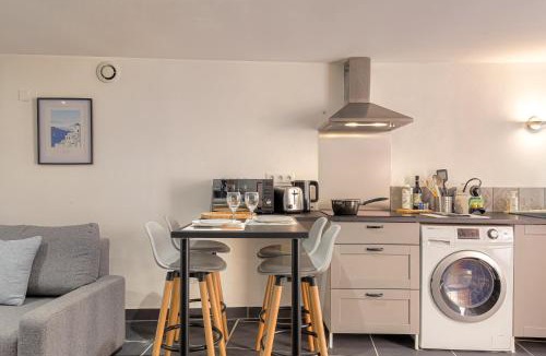 Centre Ville Apartment | Le Siméon - T2 plein pied, cosy, au cœur de la zone piétonne