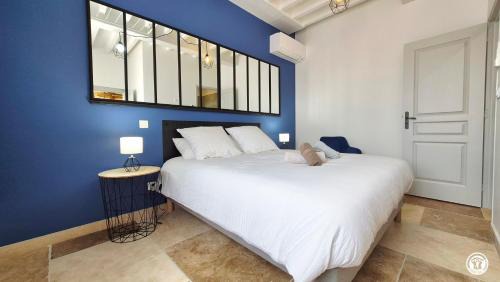 Guipy House | Le Tarare