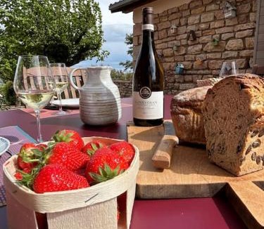 Prisse House | Le Tinailler Gite d'exception au coeur des Vignes- Deux suites parentales - Amazing place