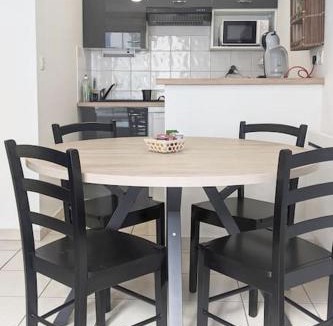 Chalezeule Apartment | Le Trendy - Parking Wifi Piscine