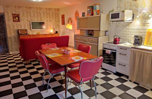 Champagnole Apartment | LE VEGAS Logis de luxe avec salle de jeux