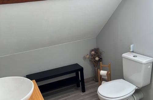 Montlay-en-Auxois Bed & Breakfast | Le vieux noyer - Room One - In the heart of the Morvan countryside.