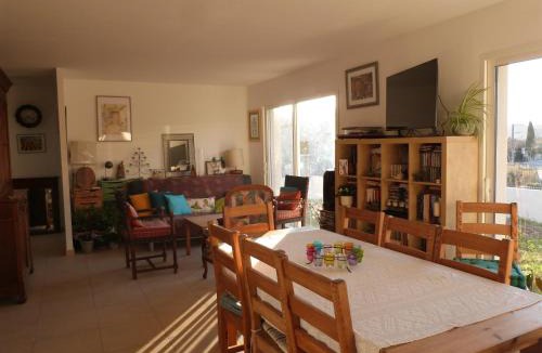 Vaison-la-Romaine House | le vieux puits