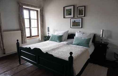 Melay House | Le Voilà - Bistrot & Chambres d'hôtes