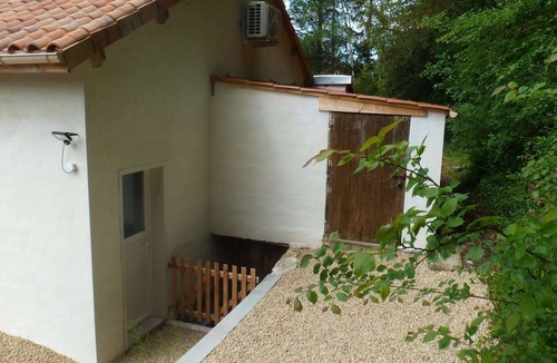 Chasseneuil-du-Poitou Apartment | Le232 fr Meublé 4 Personnes Draps, Serviettes et Ménage Inclus