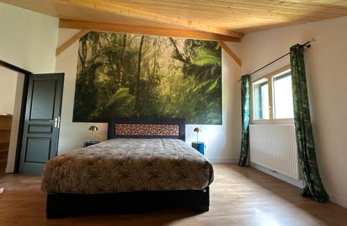 Chaux-Champagny House | les anthocyanes CHAMBRE FORET