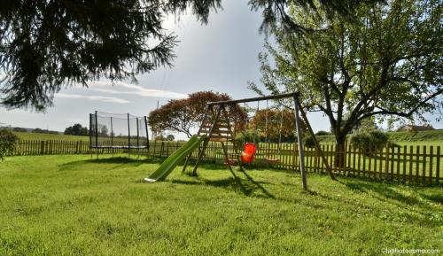 Molain House | Les Bouc'tins