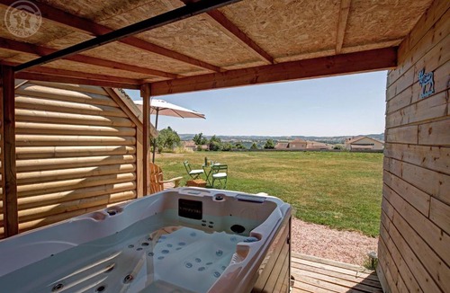 Pradines Bed & Breakfast | Les Cabanes du Grand Nord