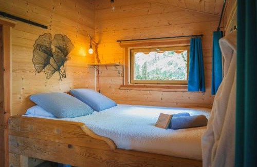 Charnay Bed & Breakfast | Les Cabanes du Val de Loue - Hébergements atypiques tout confort