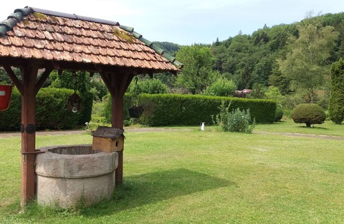 Vallee du Breuchin House | Les capucins guest house