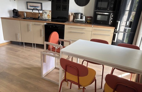 Aubenas Apartment | Les Capucines - Near Les Thermes de Vals - Terrace & Parking - Charging station