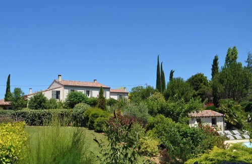 Mirabel-et-Blacons House | Les Cerisiers Vacation Rentals: The "Vigne" vacation rental, surrounded by nature and just a stone's throw from the Drôme River