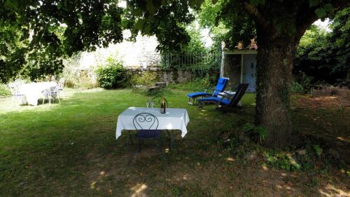 Saint-Didier-sur-Rochefort Bed & Breakfast | Les Chambres de la Closerie