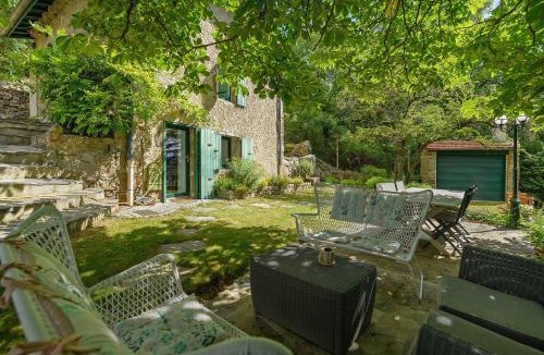 Hermitage-Tournonais-Herbasse-Pays de Saint-Felicien Bed & Breakfast | Les chambres du domaine de Cabu