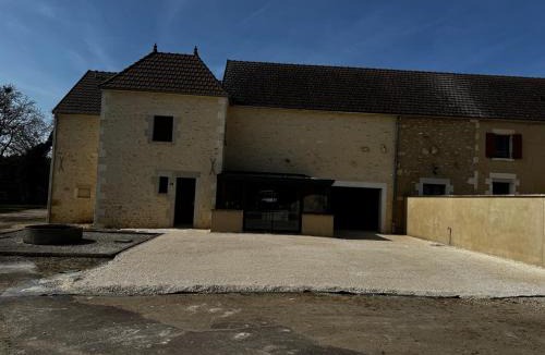 Etais-la-Sauvin House | Les Champs Fleuris Gîte pour 10 personnes