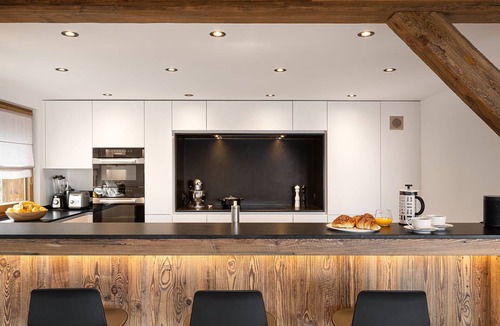 Saint-Nicolas-de-Veroce Ski Chalet | Les Cimes : Luxury 5* Chalet ski in/out, cinema room, 10 people