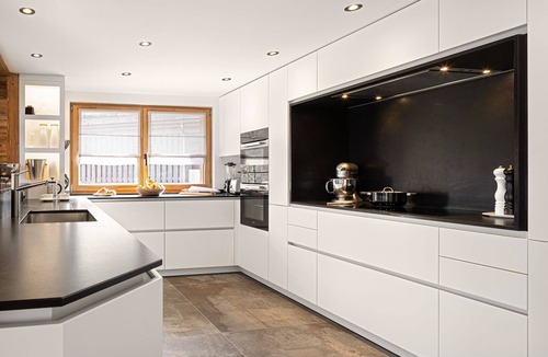 Saint-Nicolas-de-Veroce Ski Chalet | Les Cimes : Luxury 5* Chalet ski in/out, cinema room, 10 people