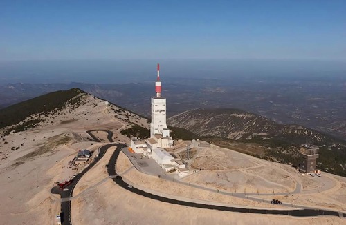 Bedoin Apartment | LES COLS DU VENTOUX - Appartement Les Tempêtes