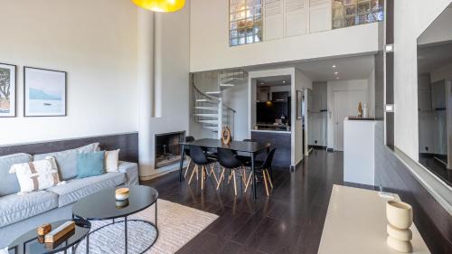 Aix-les-Bains Apartment | Les Cygnes - exceptional location with lake view - 3 bedrooms
