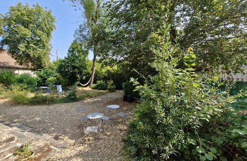 Bourbon-l'Archambault Apartment | Les Demeures du Parc, la Bourbonnaise, proche des Thermes