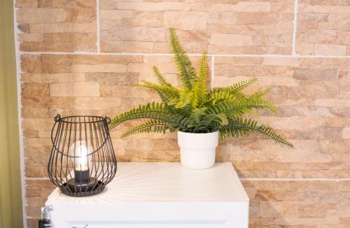 Toulouse West Apartment | Les Elfes - avec entrée autonome, clim neuve, jardin, parking privé & gourmandises offertes ! -