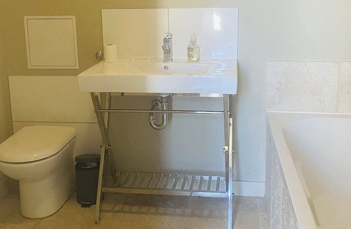 Reaux House | Les Etables - Sleeps 6 (3 Bedroom) - Stylish Cottage With Heated Pool