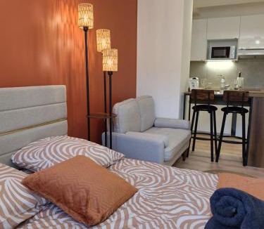 Saint-Jean-Baptiste Apartment | Les Fontaines