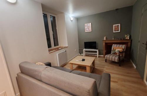 Saint-Jean-Baptiste Apartment | Les Glycines, un air de campagne à la ville