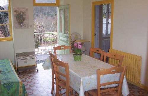 Corancy House | Les Grands-Parents