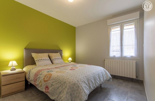 Frontenard House | Les Grands Prés - FRONTENARD