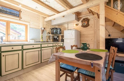 Saint-Pierre-de-Curtille Bed & Breakfast | Les inséparables