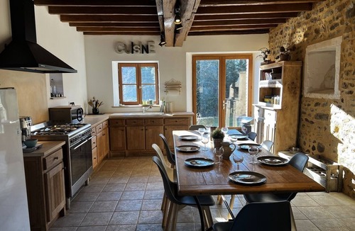 Saint-Sauveur-en-Puisaye House | Les Janets Grande Maison 12 Personnes Proche Guédelon