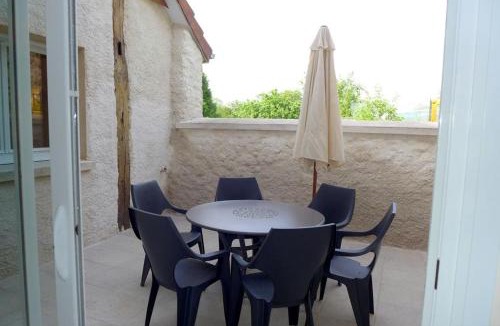 Vignes-la-Cote House | Les jonquilles