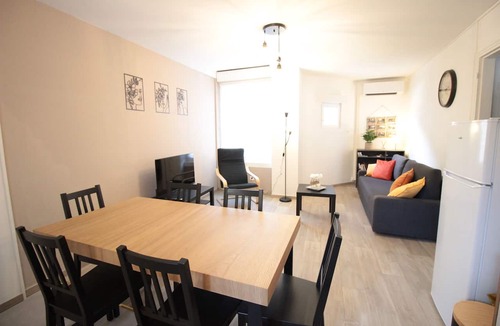 Thierville-sur-Meuse Apartment | Les Loges de Véro RDC - 5 min from Verdun, private parking, motorcycle garage, air conditioning.