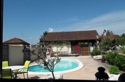 Gourgeon House | Les Oliviers de Gourgeon - climatisé et avec piscine