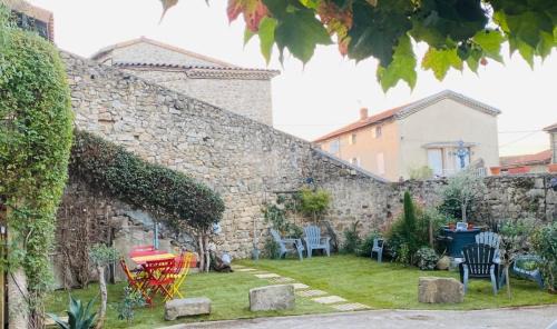 Saint-Cyr Bed & Breakfast | Les Rêves D'Eglantine, maison d'hôtes