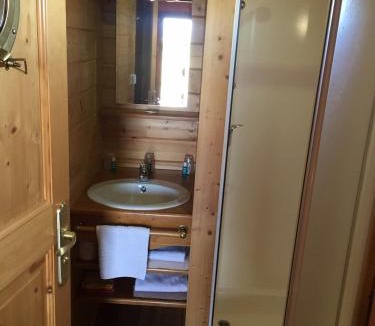 Livron-sur-Drome House | Les Roulottes-Gîtes de la Ferme de l'Autruche Dromoise